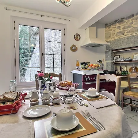Le Vieux Moulin De Guingamp فندق مبيت وإفطار